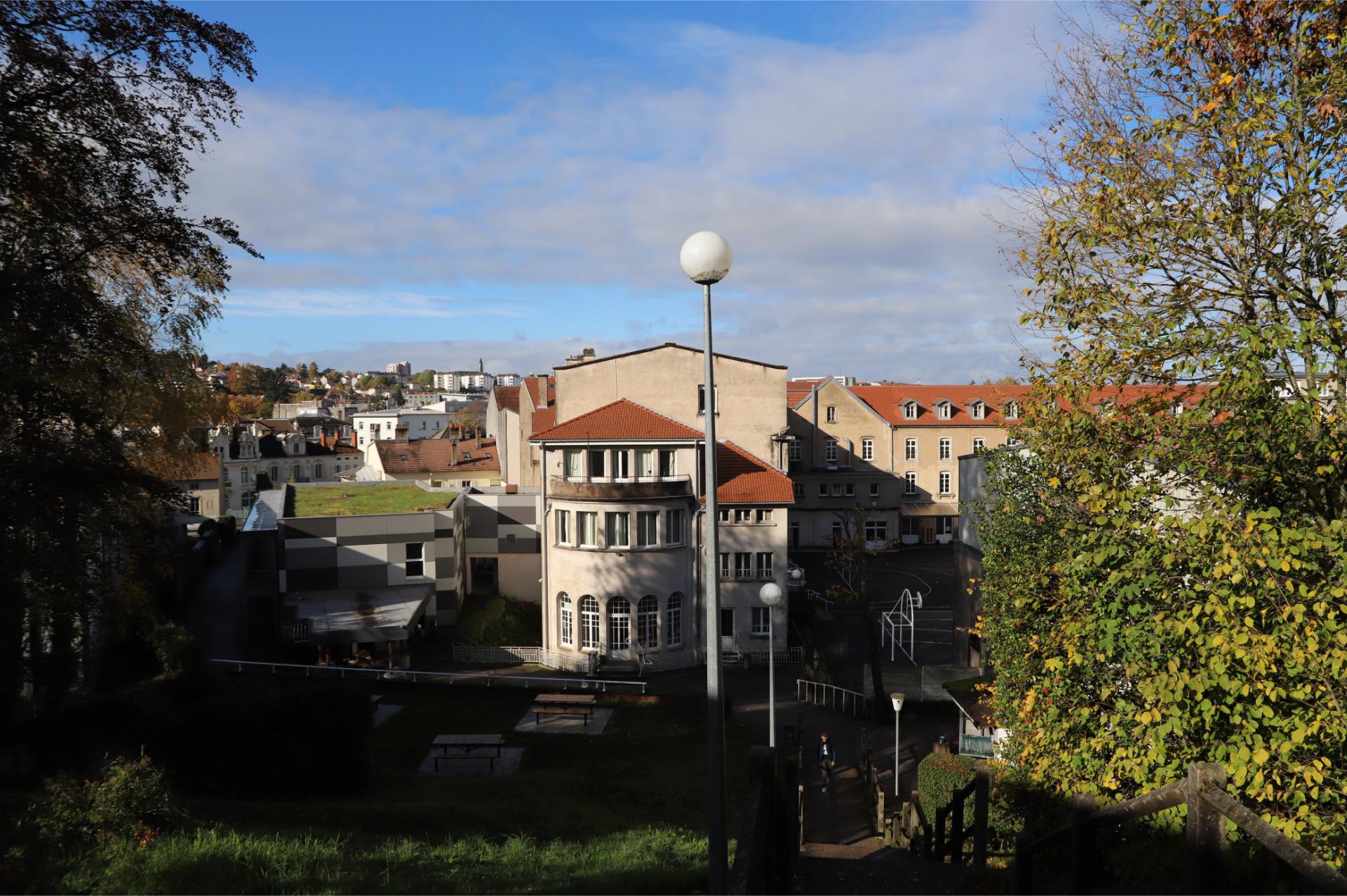 LYCEE GENERALE 2 ES EPINAL | Notre-Dame Saint-Joseph Lycée général Épinal 0